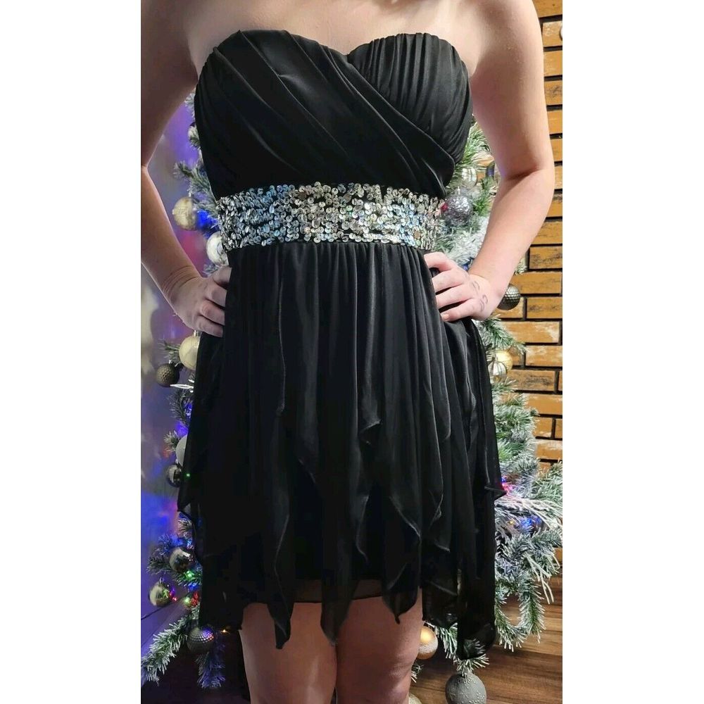 My Michelle High-Low Corkscrew Dress Black Junior Size 1 See Desc For Info
